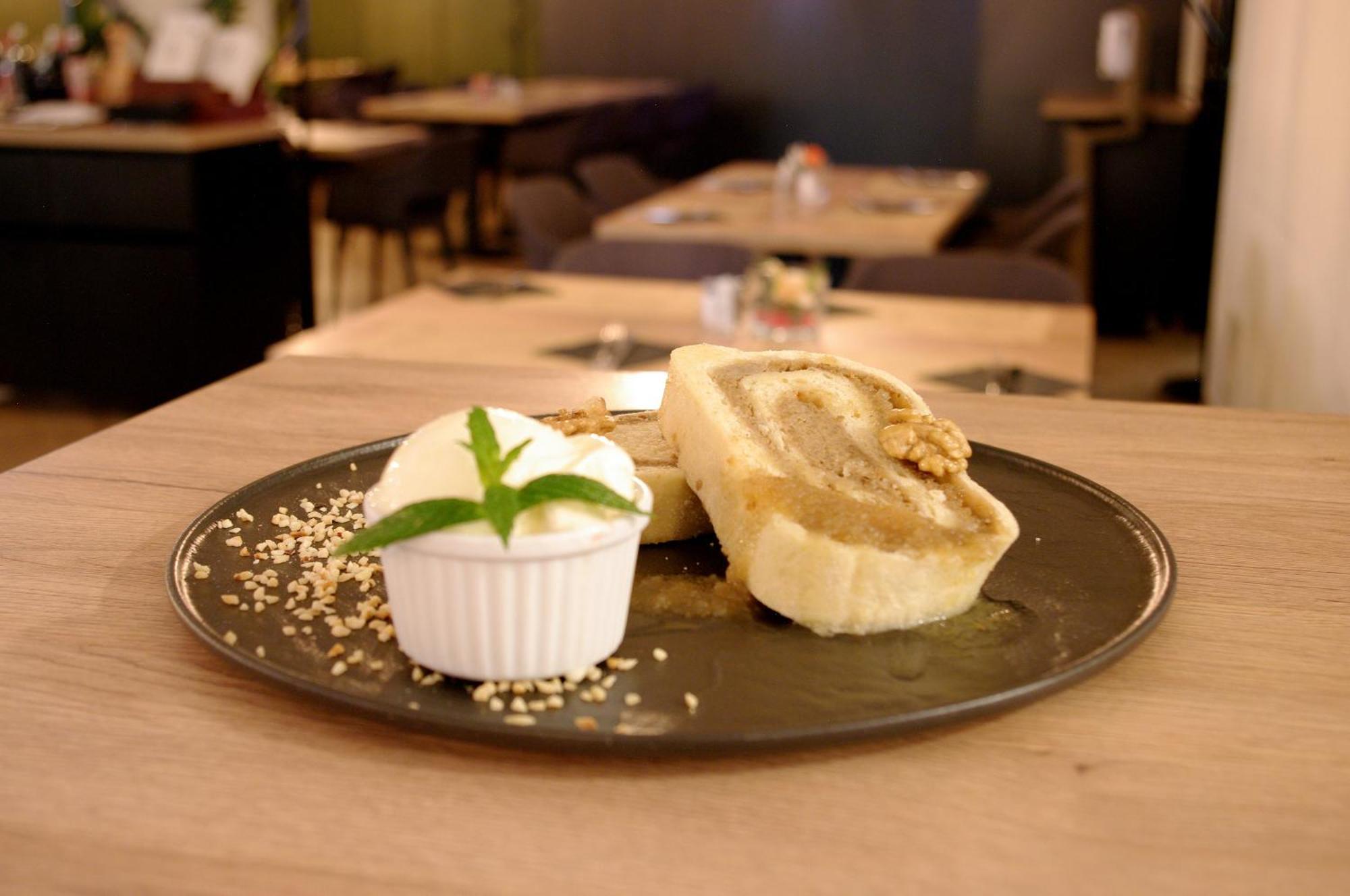 Lipa, Hotel & Bistro Nova Gorica Luaran gambar