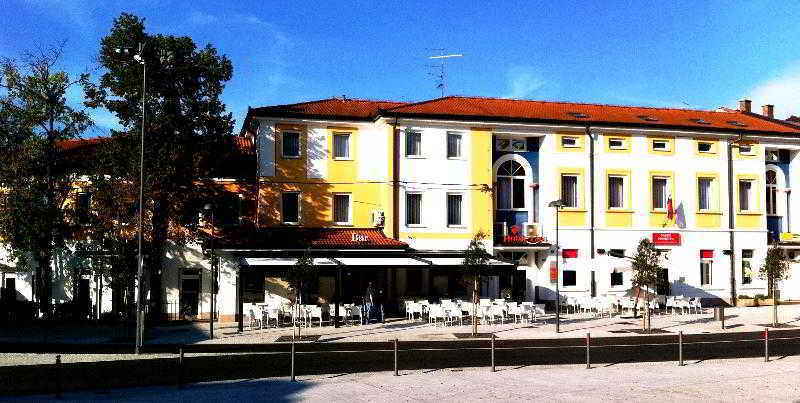 Lipa, Hotel & Bistro Nova Gorica Luaran gambar